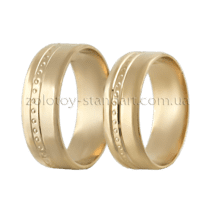 обзорное фото Золотое обручальное кольцо К10940  Золотые обручальные кольца с алмазной гранью