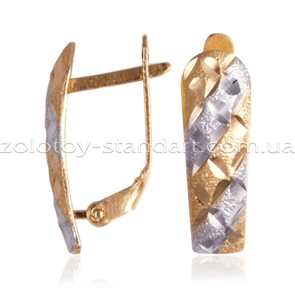 Золотые серьги в красном с белым золоте без вставок с алмазной гранью на английском замке детальное изображение ювелирного изделия Золотые серьги с английским замком Золотые серьги в красном с белым золоте без вставок с алмазной гранью на английском замке детальное изображение ювелирного изделия Золотые серьги с английским замком