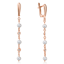 обзорное фото Золотые серьги подвески с жемчугом и фианитами 029531 Золотые серьги с жемчугом обзорное фото Золотые серьги подвески с жемчугом и фианитами 029531  Золотые серьги с жемчугом