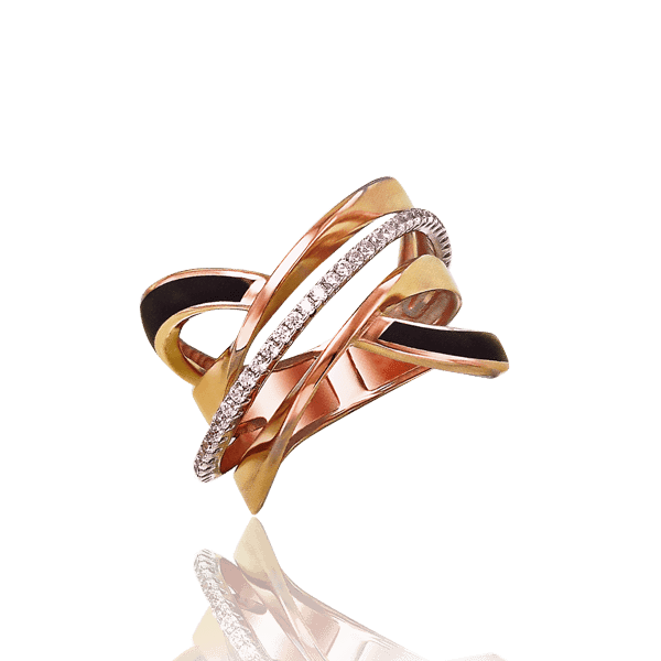 Золотое кольцо с черной эмалью и фианитами 030789 детальное изображение ювелирного изделия Эксклюзивные кольца из золота Золотое кольцо с черной эмалью и фианитами 030789 детальное изображение ювелирного изделия Эксклюзивные кольца из золота