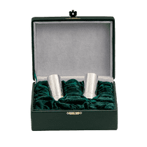 обзорное фото Набор из двух серебряных стопок Патрон с гравировкой 031467 Наборы столового серебра обзорное фото Набор из двух серебряных стопок Патрон с гравировкой 031467  Наборы столового серебра