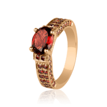 оглядове фото Каблучка в червоному золоті з гранатом і коньячним діамантами 027121