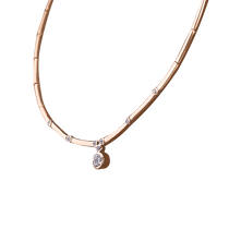 обзорное фото Золотое колье с фианитами 026034 Золотые колье с камнями обзорное фото Золотое колье с фианитами 026034  Золотые колье с камнями