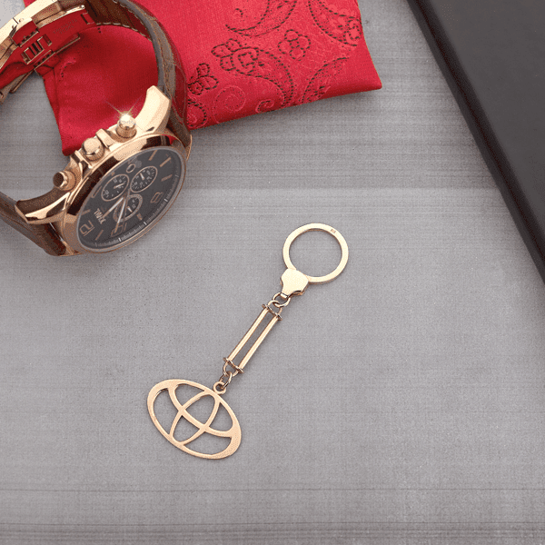 Золотой брелок TOYOTA 1,6,0088 Золотой брелок TOYOTA 1,6,0088