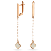 обзорное фото Золотые серьги с белой эмалью и подвесным клевером 038983 Золотые серьги с эмалью обзорное фото Золотые серьги с белой эмалью и подвесным клевером 038983  Золотые серьги с эмалью