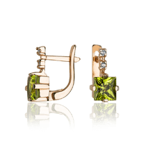 обзорное фото Золотые серьги с квадратным хризолитом 031910 Золотые серьги с хризолитом обзорное фото Золотые серьги с квадратным хризолитом 031910  Золотые серьги с хризолитом