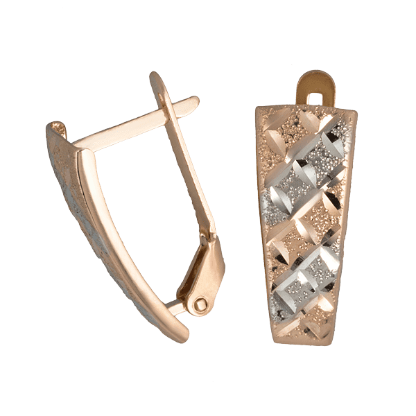 Золотые серьги с алмазной гранью 024339 детальное изображение ювелирного изделия Золотые серьги с английским замком Золотые серьги с алмазной гранью 024339 детальное изображение ювелирного изделия Золотые серьги с английским замком