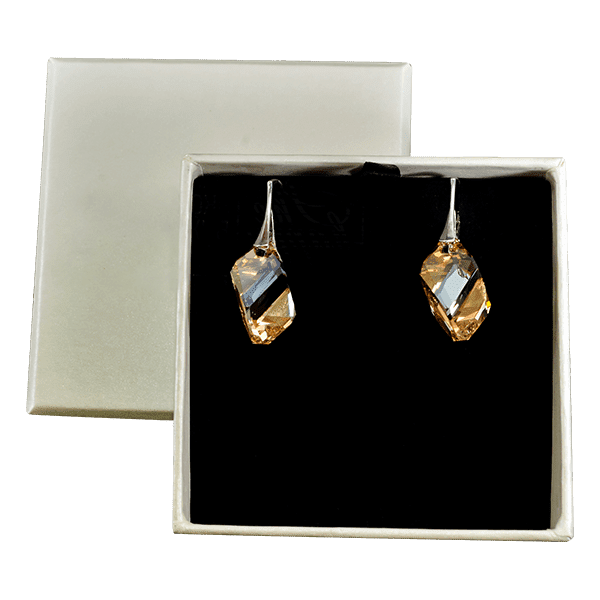 Серьги с кристаллами. Фото Серьги с кристаллами. Фото