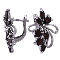 обзорное фото Серебряные серьги с гранатом 6778 Серебряные серьги с камнями обзорное фото Серебряные серьги с гранатом 6778  Серебряные серьги с камнями