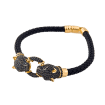 обзорное фото Браслет каучуковый в желтом золоте "Пантеры" с черными фианитами 025673 Золотые браслеты с каучуком обзорное фото Браслет каучуковый в желтом золоте "Пантеры" с черными фианитами 025673  Золотые браслеты с каучуком