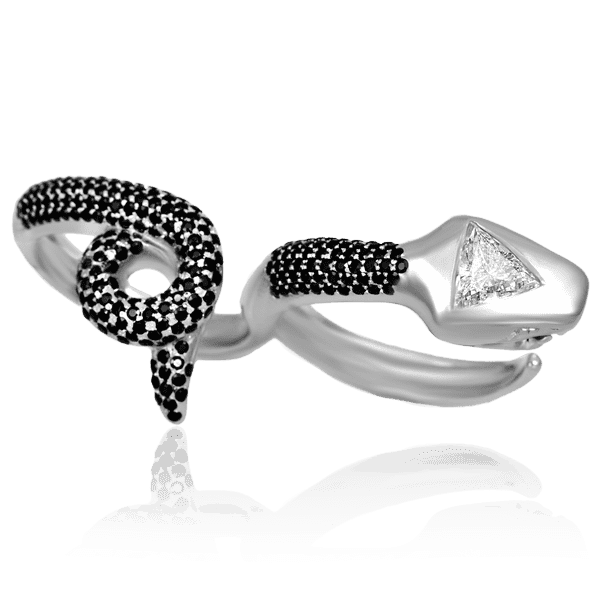 Кольцо из белого золота с бриллиантами фото