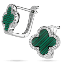обзорное фото Серебряные серьги на английской застежке Клевер с малахитом и фианитами 039443 Серебряные серьги с камнями обзорное фото Серебряные серьги на английской застежке Клевер с малахитом и фианитами 039443  Серебряные серьги с камнями