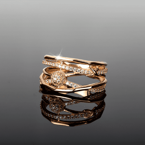 модное золотое кольцо модное золотое кольцо