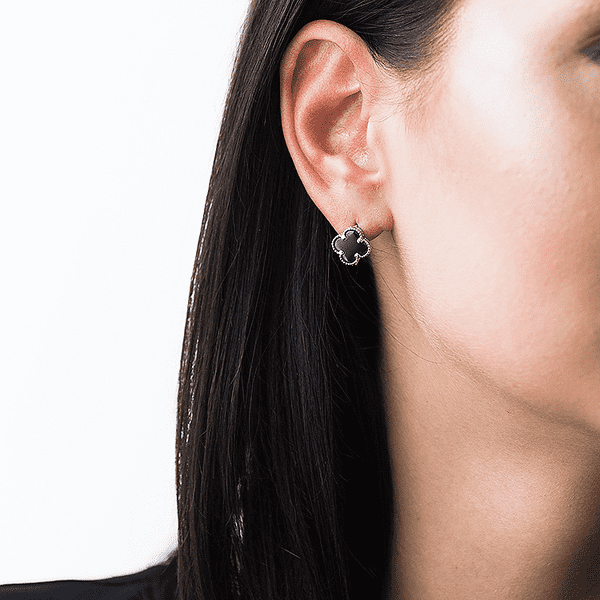 Серьги из белого золота Клевер с ониксом Серьги из белого золота Клевер с ониксом