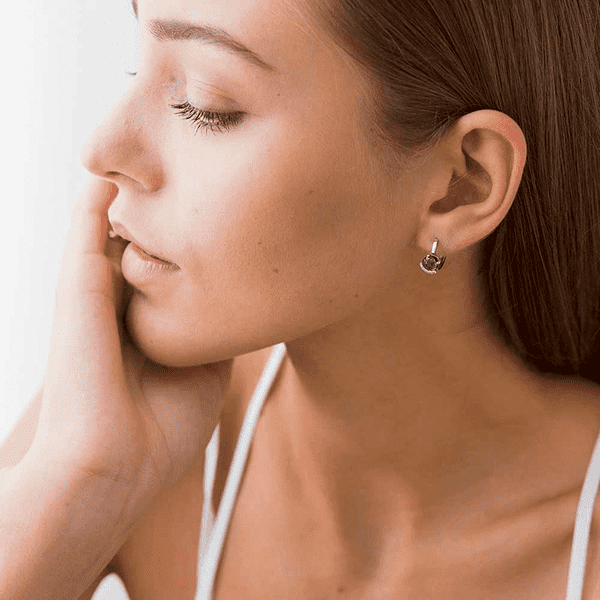 ювелирные серги с бриллиантами и лондон топазом ювелирные серги с бриллиантами и лондон топазом