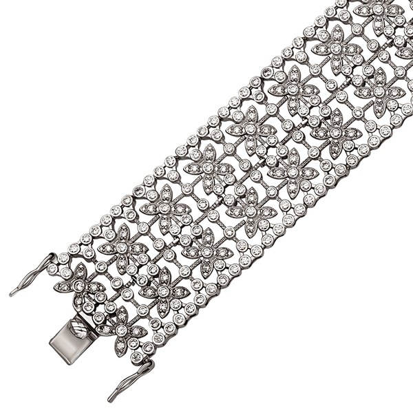 Масивний срібний браслет з фіанітами 038804 детальне зображення ювелірного виробу Масивний срібний браслет з фіанітами 038804 детальне зображення ювелірного виробу