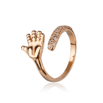 обзорное фото Золотое кольцо с фианитом 028043 Золотое кольцо ручка младенца обзорное фото Золотое кольцо с фианитом 028043  Золотое кольцо ручка младенца