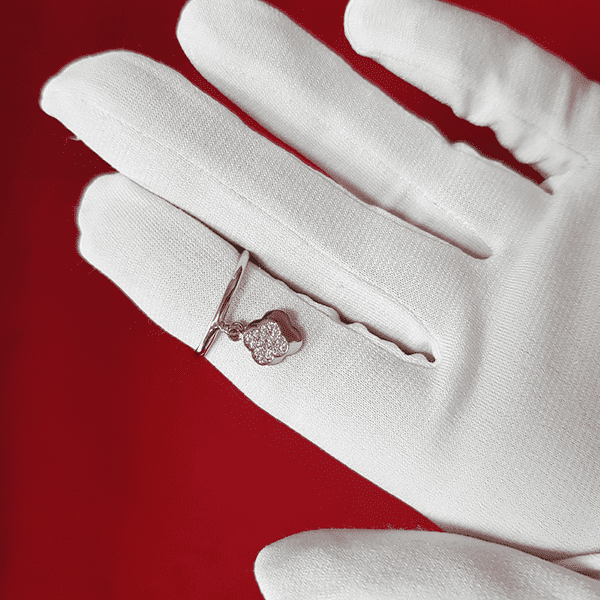 кольцо-золотое-с-подвеской-клевер (1) кольцо-золотое-с-подвеской-клевер (1)