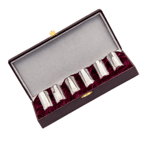 обзорное фото Набор серебряных стопок Патрон с гравировкой 031468 Наборы столового серебра обзорное фото Набор серебряных стопок Патрон с гравировкой 031468  Наборы столового серебра