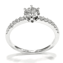 обзорное фото Невероятное помолвочное кольцо в белом золоте с бриллиантами 039840  Золотые кольца с бриллиантами