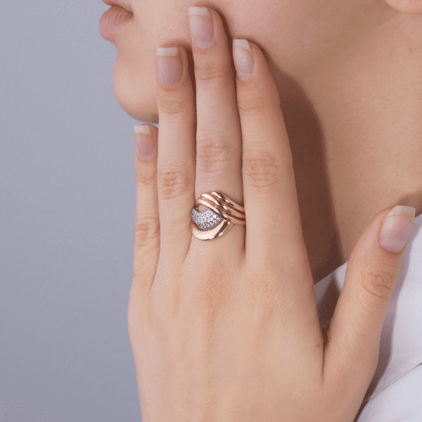 Кольцо с цирконием.Фото. Кольцо с цирконием.Фото.