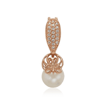 обзорное фото Золотой кулон с жемчугом и фианитами 028834 Золотые кулоны с жемчугом обзорное фото Золотой кулон с жемчугом и фианитами 028834  Золотые кулоны с жемчугом