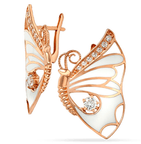 обзорное фото Эксклюзивные золотые серьги з белой эмалью Крылья бабочки 040934 Золотые серьги с эмалью обзорное фото Эксклюзивные золотые серьги з белой эмалью Крылья бабочки 040934  Золотые серьги с эмалью