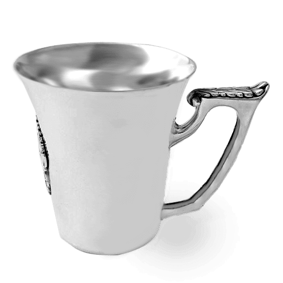 Серебряная глянцевая чашка с узором и массивным ажурным ушком 039912 детальное изображение ювелирного изделия Серебряные чашки Серебряная глянцевая чашка с узором и массивным ажурным ушком 039912 детальное изображение ювелирного изделия Серебряные чашки