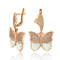 обзорное фото Трендовые золотые серьги Бабочки с эмалью и фианитами 033372 Золотые серьги обзорное фото Трендовые золотые серьги Бабочки с эмалью и фианитами 033372  Золотые серьги