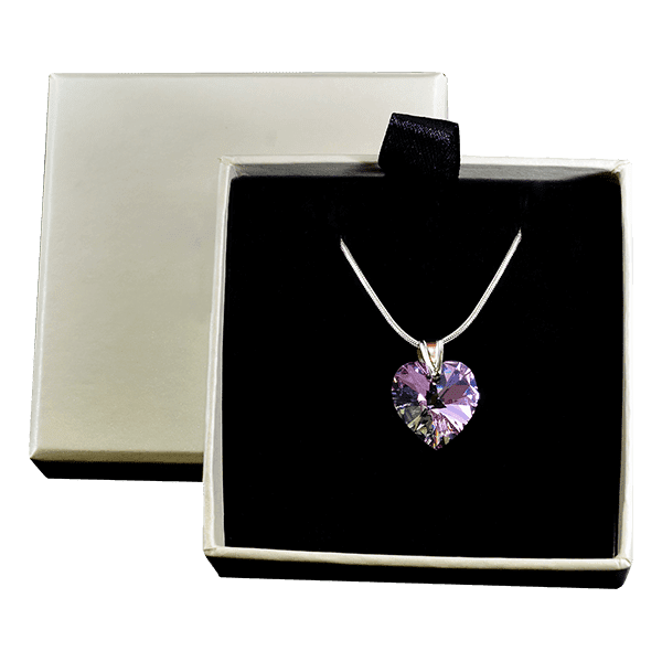 Колье с кулоном. Фото Колье с кулоном. Фото