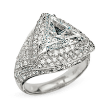 обзорное фото Кольцо из белого золота с бриллиантами R0638 Золотые кольца с бриллиантами обзорное фото Кольцо из белого золота с бриллиантами R0638  Золотые кольца с бриллиантами