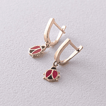 обзорное фото Серьги в лимонном золоте с подвесным элементом Божья коровка красная эмаль 041425 Серьги без камней обзорное фото Серьги в лимонном золоте с подвесным элементом Божья коровка красная эмаль 041425  Серьги без камней