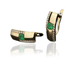 обзорное фото Серьги с изумрудами и бриллиантами 023128 Золотые серьги с изумрудами обзорное фото Серьги с изумрудами и бриллиантами 023128  Золотые серьги с изумрудами