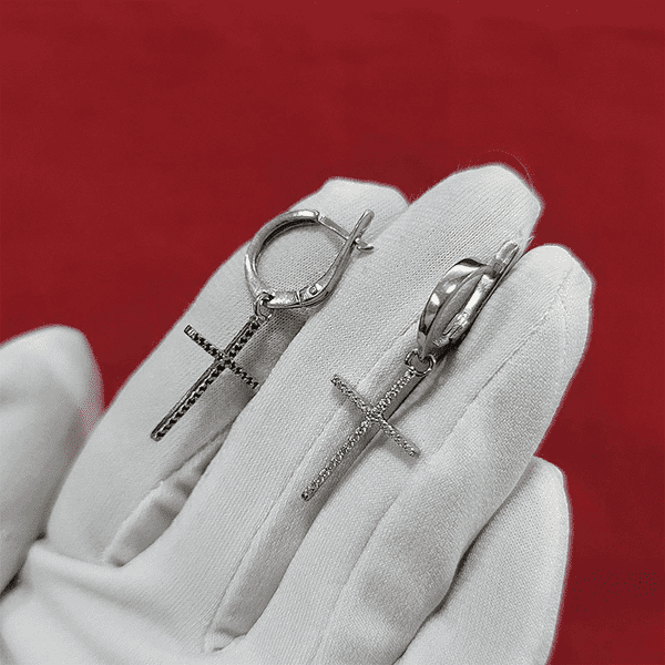 серебряные серьги подвески крест с фианитами серебряные серьги подвески крест с фианитами