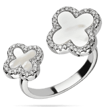 обзорное фото Серебряное кольцо с двумя клеверами из перламутра и фианитов 925 пробы 039688 Серебряные кольца со вставками обзорное фото Серебряное кольцо с двумя клеверами из перламутра и фианитов 925 пробы 039688  Серебряные кольца со вставками