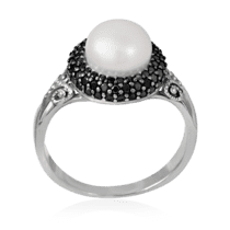 обзорное фото Серебряное кольцо Зефир с жемчугом 023029  Серебряные кольца со вставками