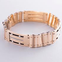 обзорное фото Широкий браслет мужской в жёлто-белом золоте 040046 Золотые браслеты без камней обзорное фото Широкий браслет мужской в жёлто-белом золоте 040046  Золотые браслеты без камней