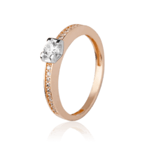 обзорное фото Кольцо в красно-белом золоте с фианитами 027490  Золотые кольца для помолвки с цирконием