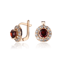 обзорное фото Золотые серьги с гранатом 567726 Золотые серьги с гранатом обзорное фото Золотые серьги с гранатом 567726  Золотые серьги с гранатом