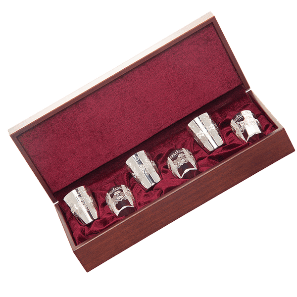 Набор серебряных стопок с гравировкой Орнамент 031465 детальное изображение ювелирного изделия Наборы столового серебра