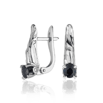 обзорное фото Золотые серьги с сапфиром и бриллиантами 028477 Золотые серьги с сапфиром обзорное фото Золотые серьги с сапфиром и бриллиантами 028477  Золотые серьги с сапфиром