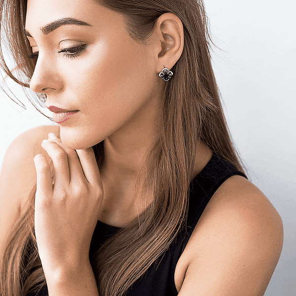 серьги из белого золота с лондон топазом сапфирами и бриллиантами фото серьги из белого золота с лондон топазом сапфирами и бриллиантами фото