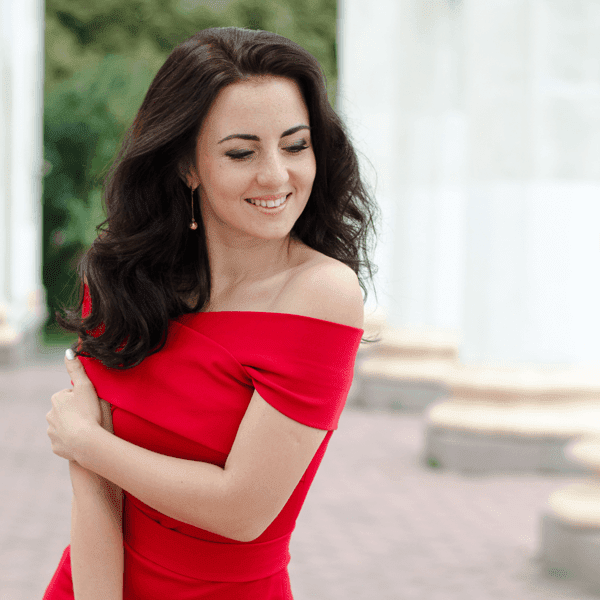 Золотые серьги на английском замке с шариком на цепочке 026574 Золотые серьги на английском замке с шариком на цепочке 026574