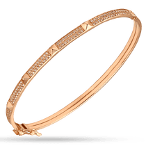 обзорное фото Жесткий золотой браслет с фианитами 033472 Женские золотые браслеты обзорное фото Жесткий золотой браслет с фианитами 033472  Женские золотые браслеты