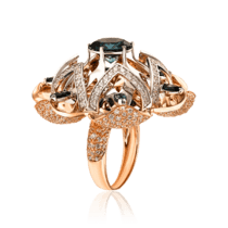 обзорное фото Золотое кольцо в эксклюзивном дизайне Цветок с топаз лондон 034495  Золотые кольца
