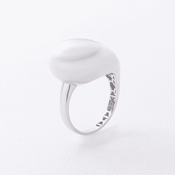 Кольцо "Стекающая капля" в белом золоте без вставок 040971 детальное изображение ювелирного изделия Золотые кольца без вставок