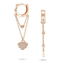 обзорное фото Золотые серьги-конго с сердцем из фианитами и шариком с алмазной гранью на цепочках 041052 Золотые серьги с фианитом обзорное фото Золотые серьги-конго с сердцем из фианитами и шариком с алмазной гранью на цепочках 041052  Золотые серьги с фианитом