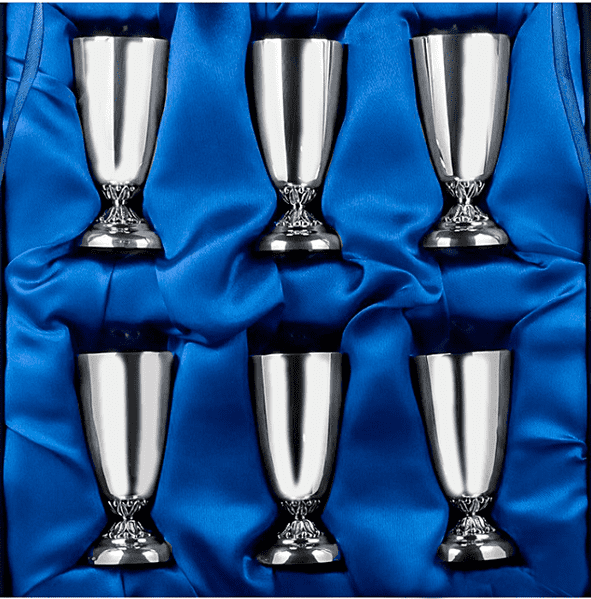 Набір із 6 срібних чарок Набір із 6 срібних чарок