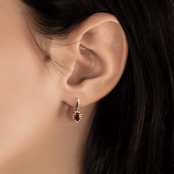 Золотые серьги с рубином и бриллиантом 2842  фото Золотые серьги с рубином и бриллиантом 2842  фото