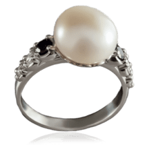 обзорное фото Серебряное кольцо с жемчугом 023235  Серебряные кольца со вставками